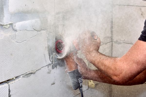 Cost of Concrete Wall Sawing in Des Moines