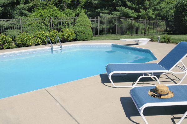 Cost of Pool Deck Grinding in Des Moines