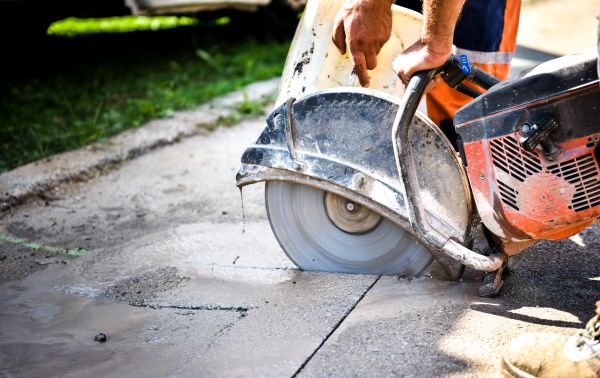 Cost of Driveway Sawing in Des Moines